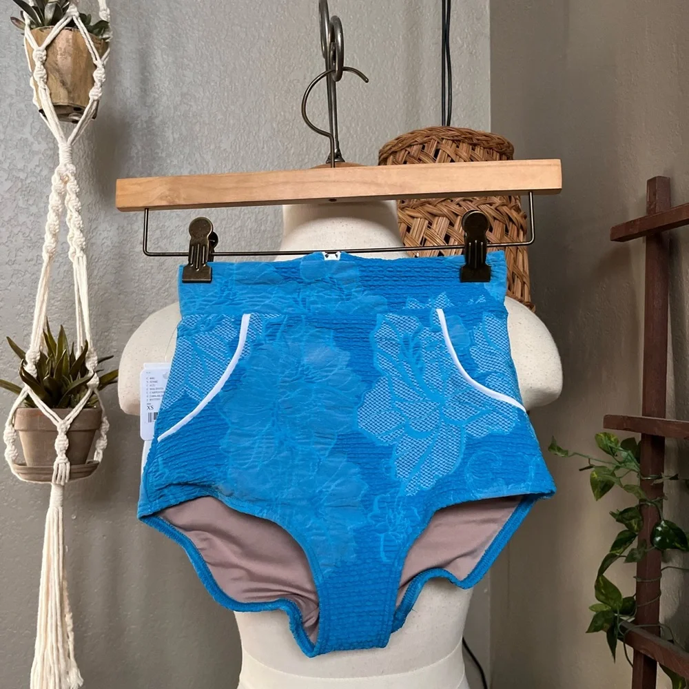 ▪️NWT Seea for Free People Georgia Bikini Bottom in Maldive